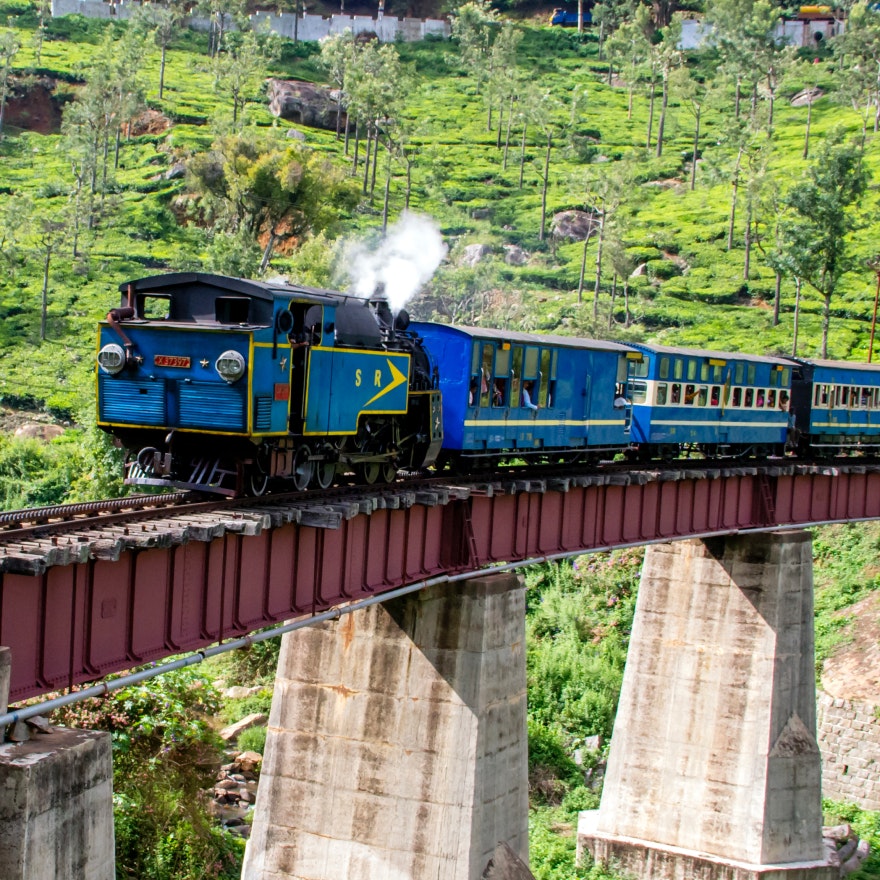Slow-Travel-india-train.jpg